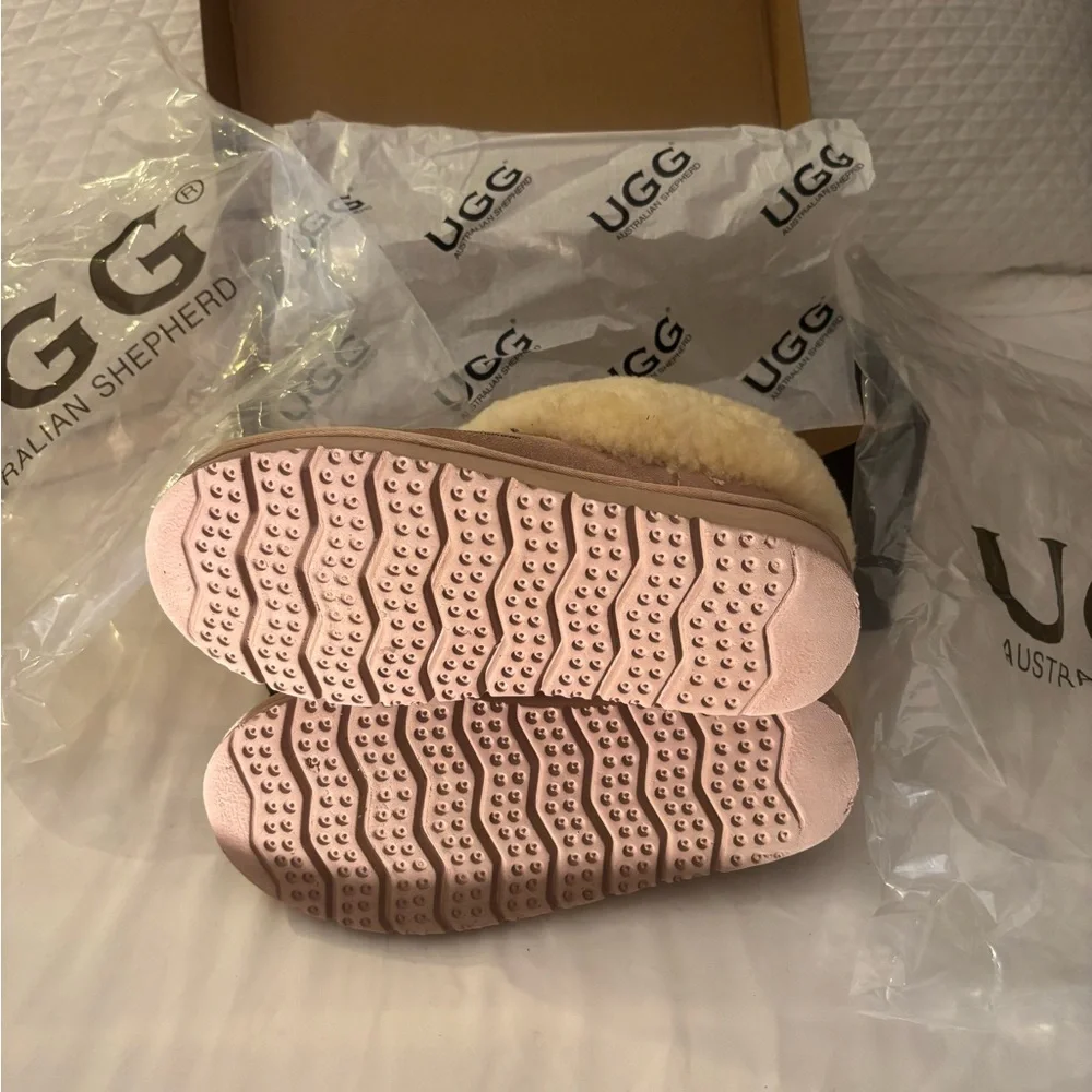 UGG Pink Sheepskin Plush Collar Slip-On Slipper - Picture 16 of 17